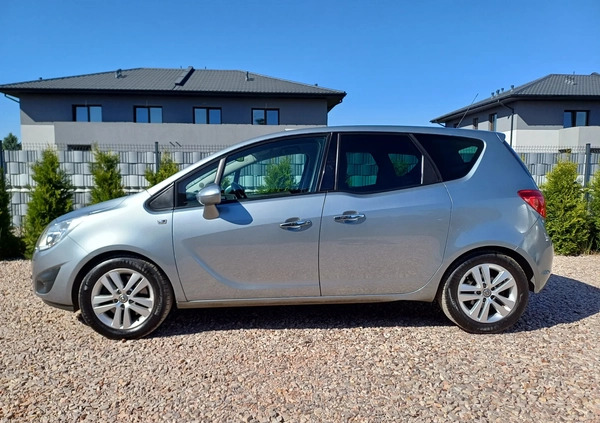 Opel Meriva cena 19900 przebieg: 184000, rok produkcji 2011 z Skoki małe 92
